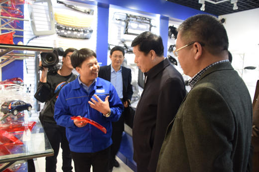 工信部及省市區(qū)各級領(lǐng)導(dǎo)蒞臨我公司考察、參觀